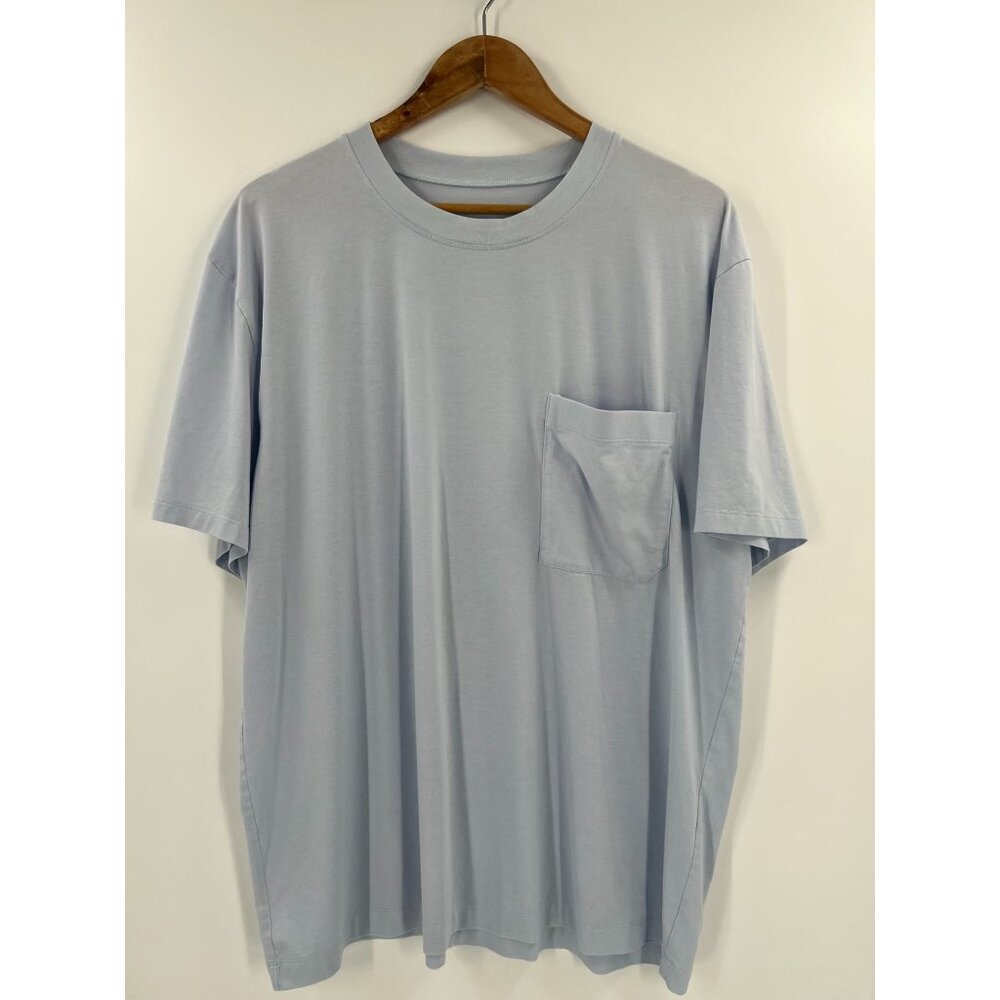 Lululemon Men Size XXL Blue Short Sleeve Pocket T-Shirt